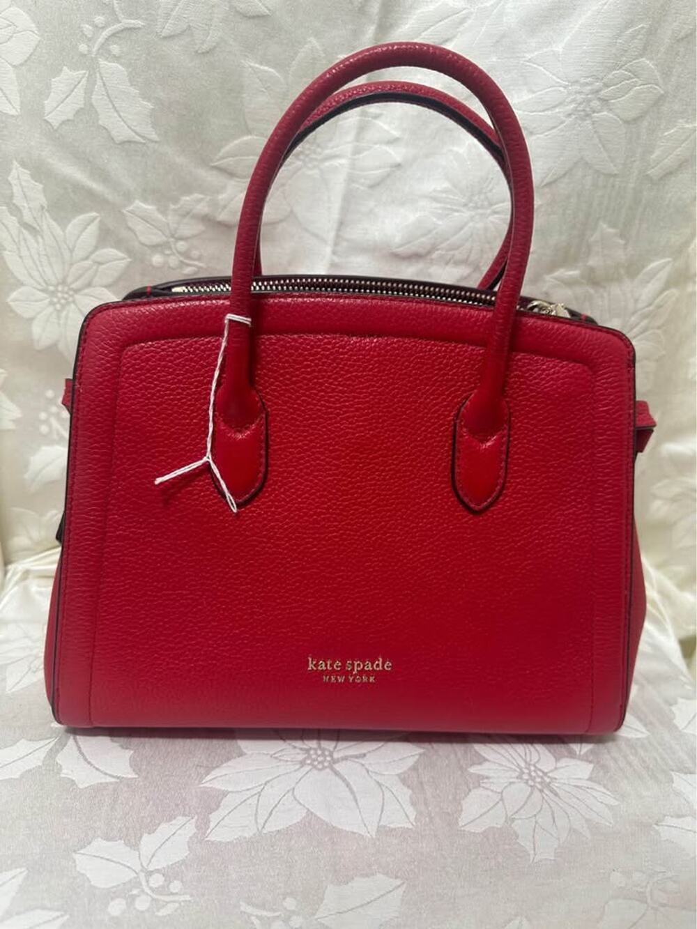 New Kate Spade New York Red Pebbled Leather Handbag. B-284
